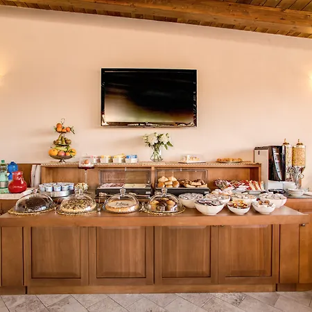 Tiburtina Metro Hotel