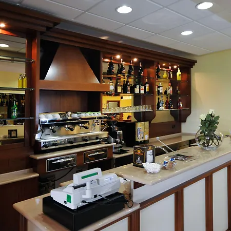 Tiburtina Metro Hotel 3*